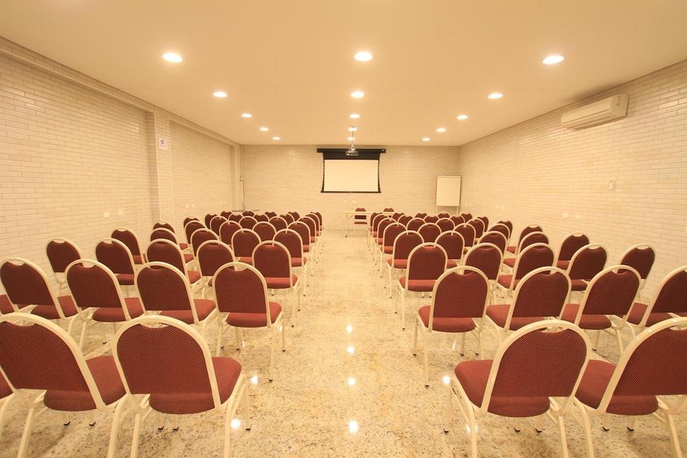 Hotel Confiance Centro Civico Curitiba Ngoại thất bức ảnh