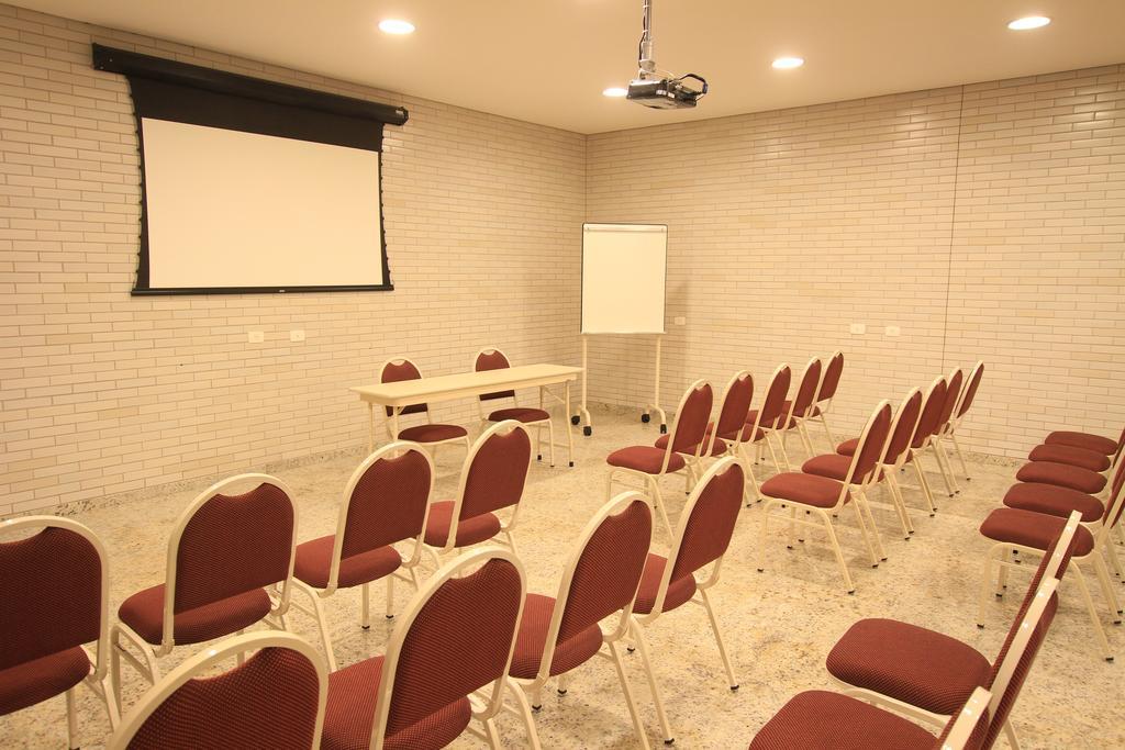 Hotel Confiance Centro Civico Curitiba Ngoại thất bức ảnh
