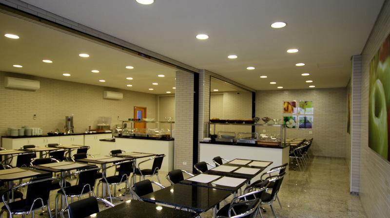 Hotel Confiance Centro Civico Curitiba Ngoại thất bức ảnh